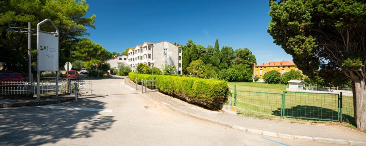Hotel Flores Poreč Extérieur photo