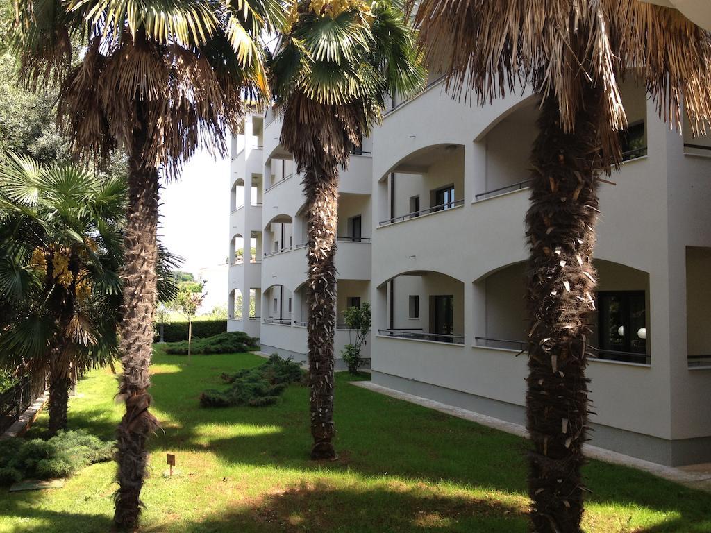 Hotel Flores Poreč Extérieur photo