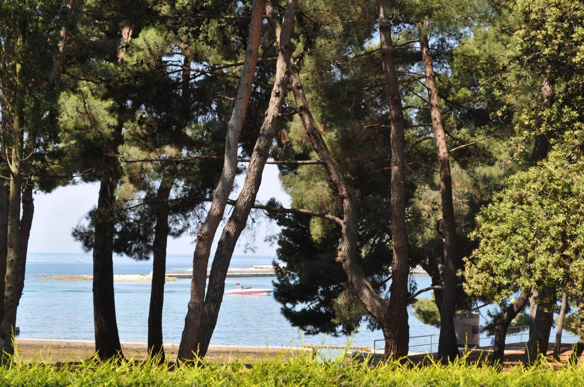 Hotel Flores Poreč Extérieur photo
