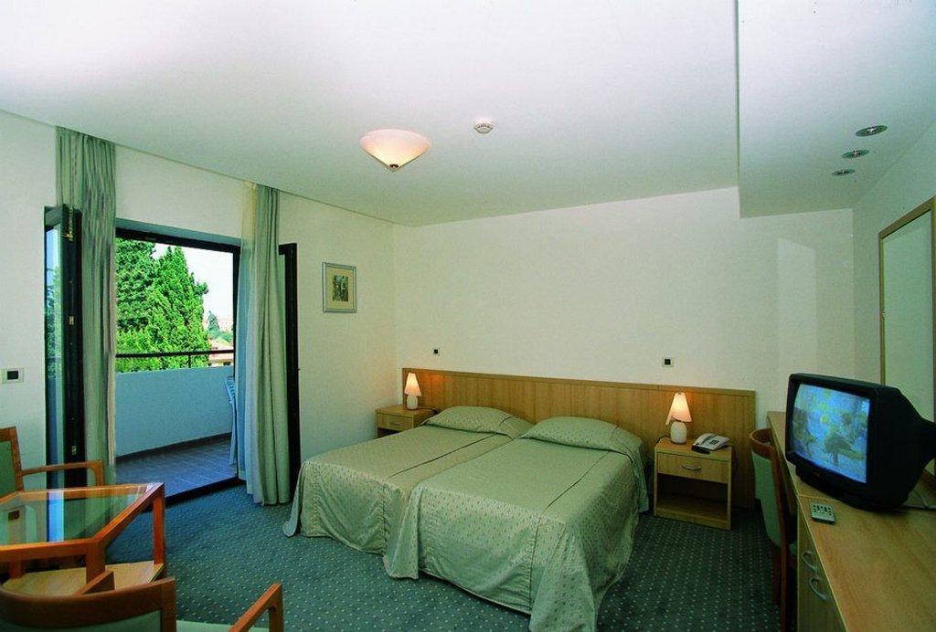 Hotel Flores Poreč Extérieur photo